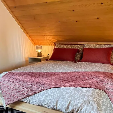 Amalia, Case de vacanță